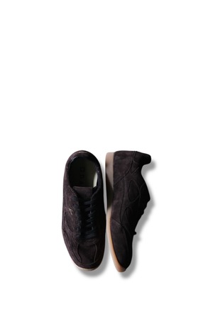 D.A.T.E. FUGALOW VELOUR CHOCOLATE