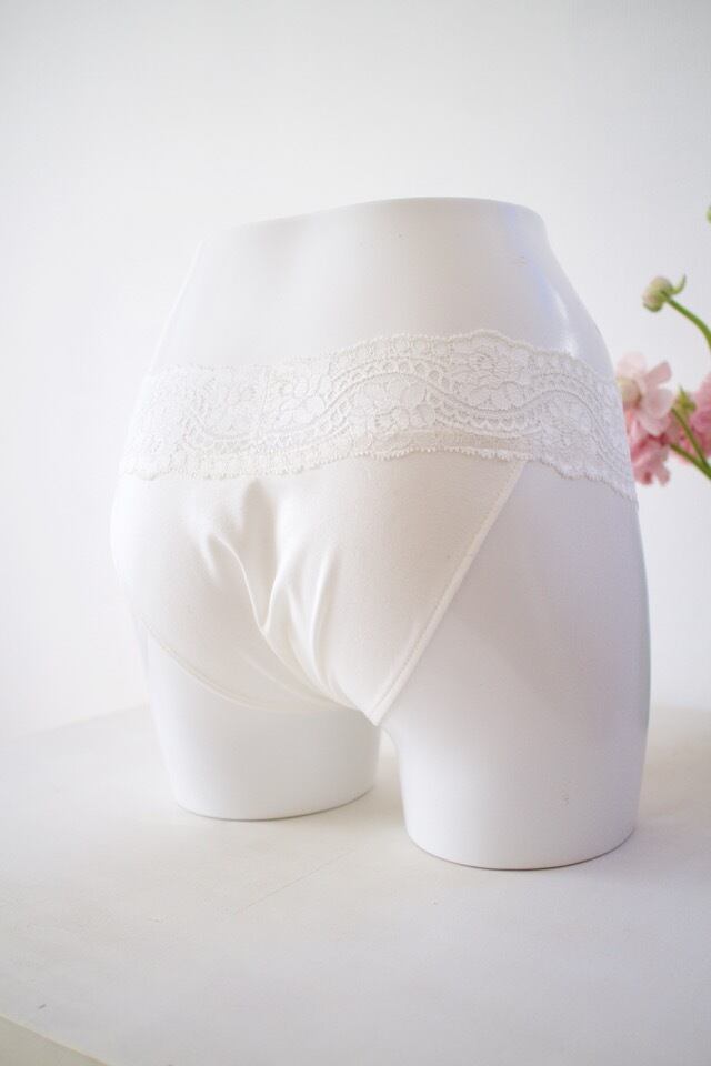 Punties* ローライズタイプ <ホワイト> フラワーウェーブ