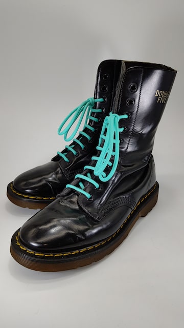 Dr.Martens SOLOVAIR 10ホール UK4 | Pay ID