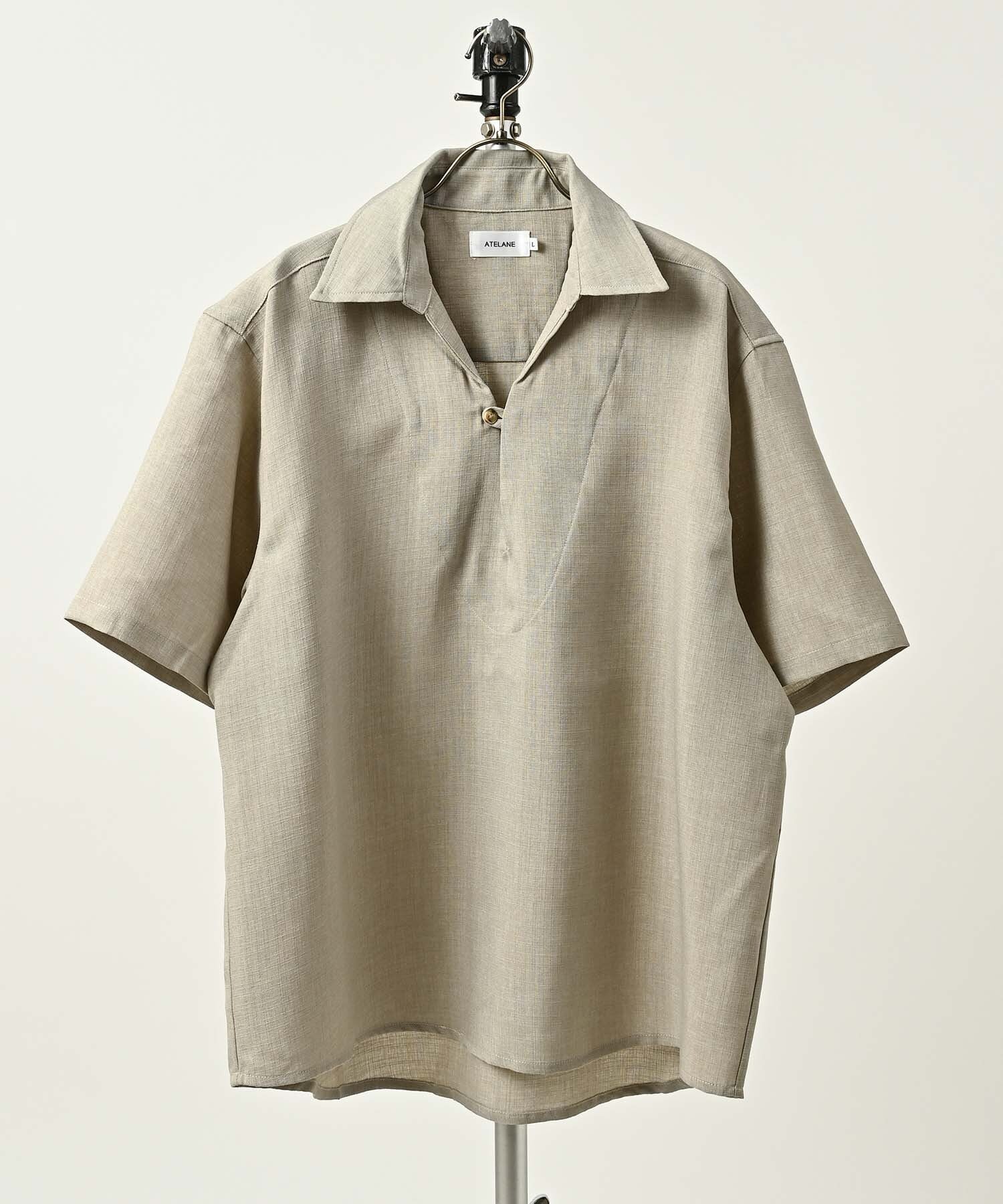 ATELANE Linen-like fabric short-sleeved skipper shirt (BEG) 26A-15111