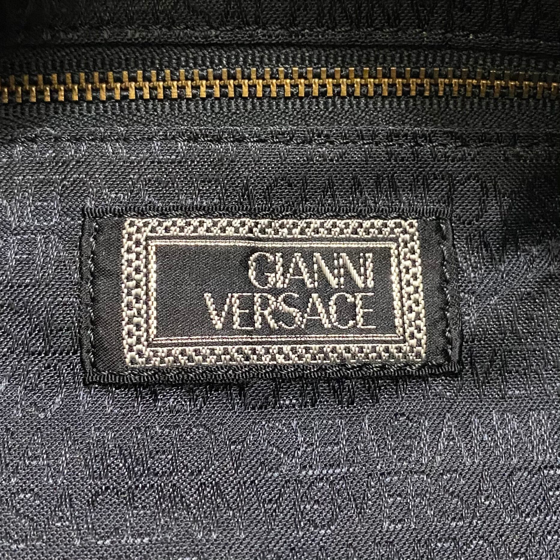 vintage GIANNI VERSACE baroque embroidery quilting velour hand bag 