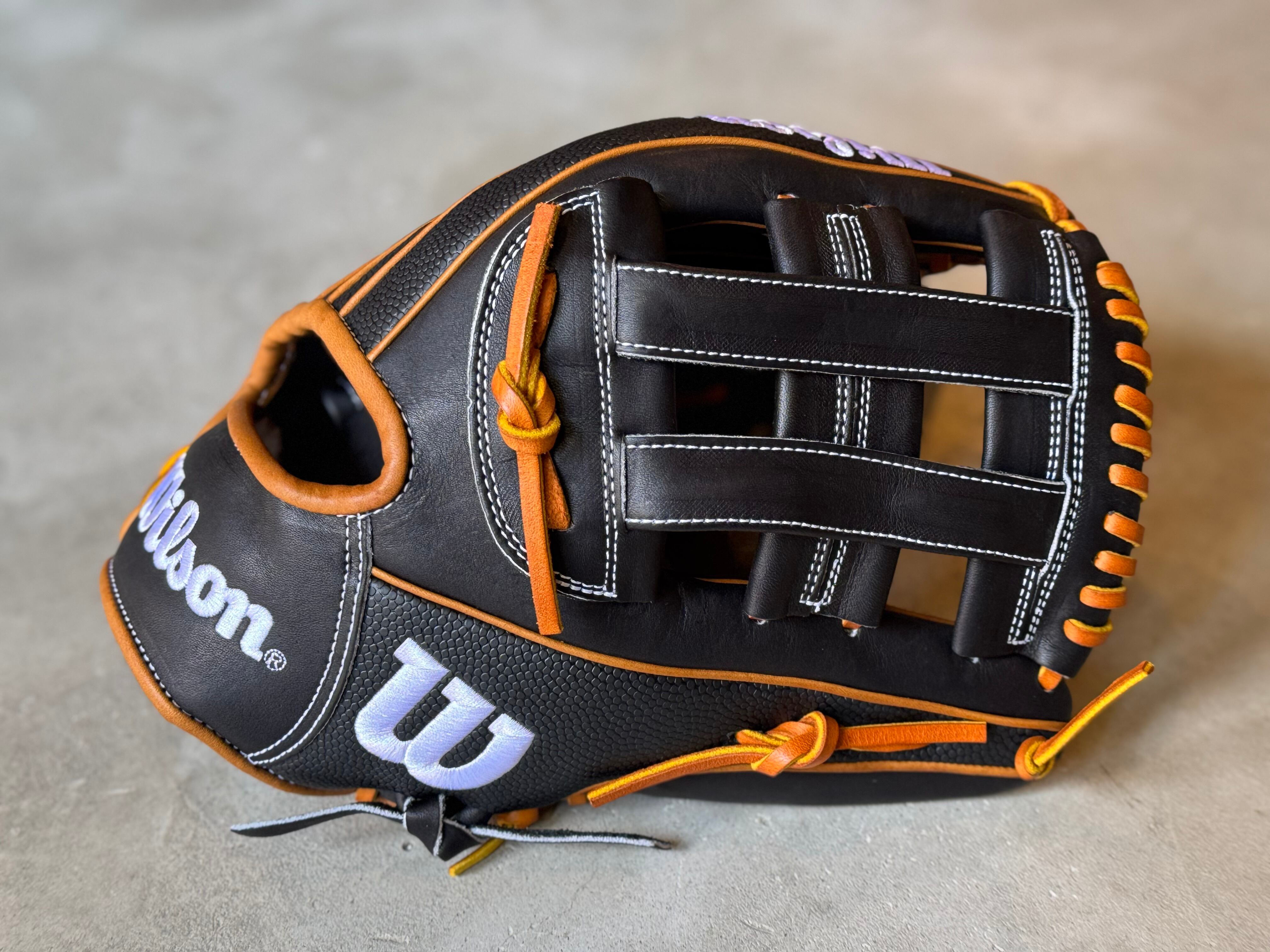 2025年限定モデルThe Wannabe Hero DW5型Wilson軟式用 2025年限定モデル The Wannabe Hero DW5型【Wilson】軟式用グラブ