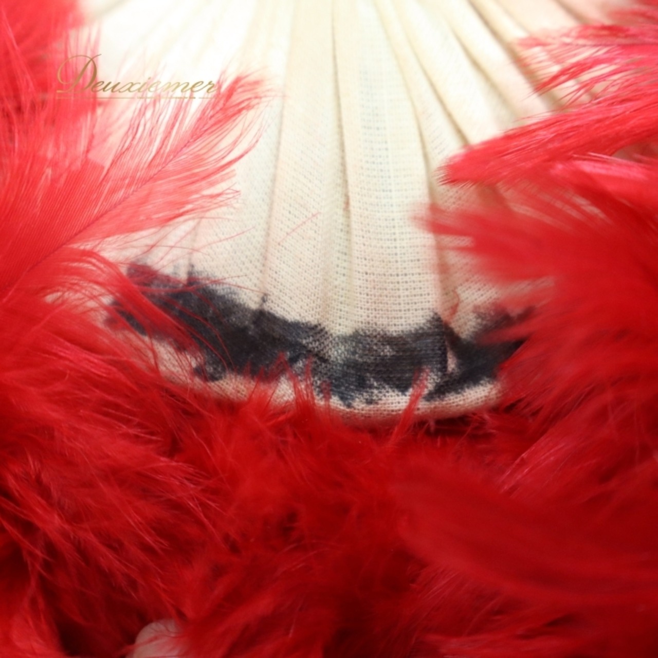 フラダンス ウリウリ マラカス 小物 レッド系 楽器 一体型 赤 黄 茶 羽根 練習 レッスン 鮮やか 舞台 イベント ステージ 民族舞踏 ダンス小物 音楽 イエロー系 ブラウン系