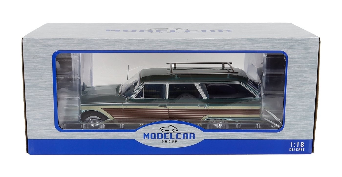 ミニカー アメ車 1/18 LTD カントリー スクエア MCG 1/18 FORD USA LTD