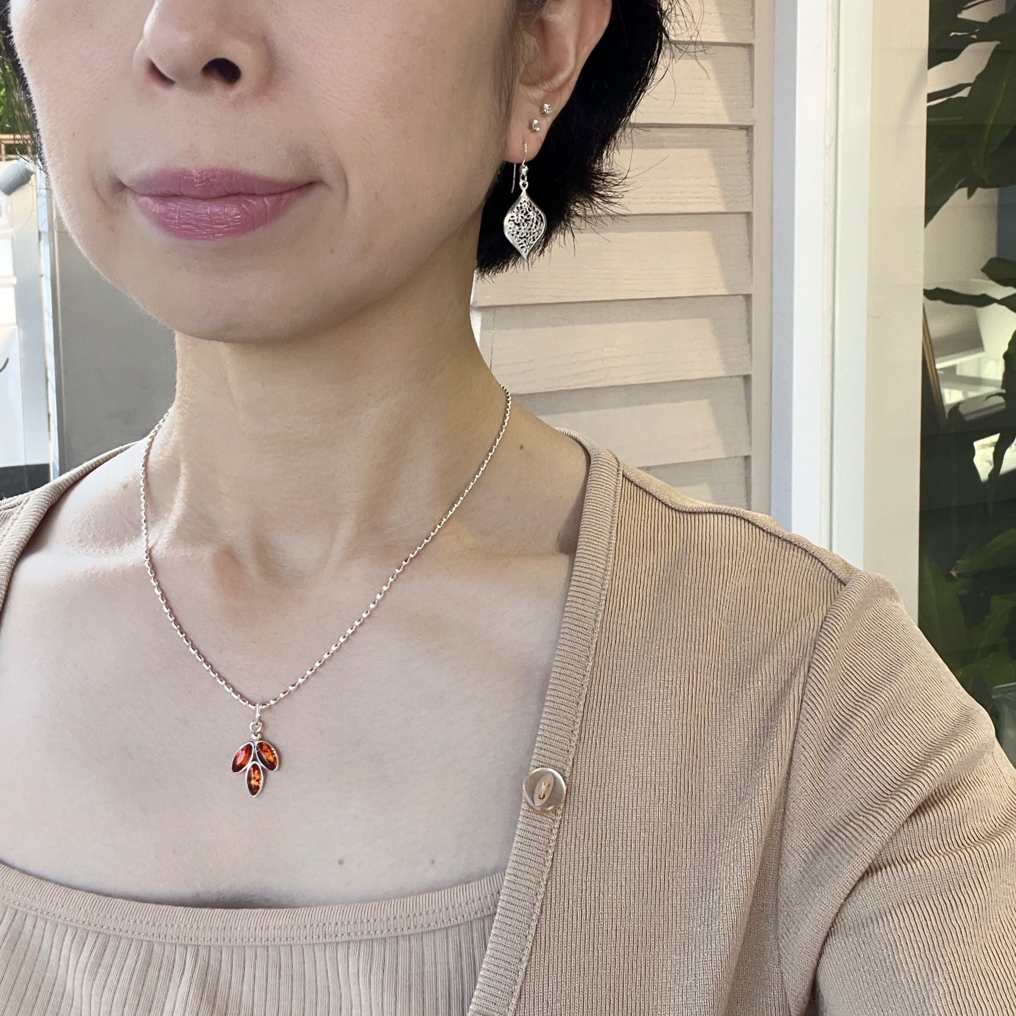 アンバー リーフ ネックレス 琥珀（こはく） | 【公式通販】鎌倉の