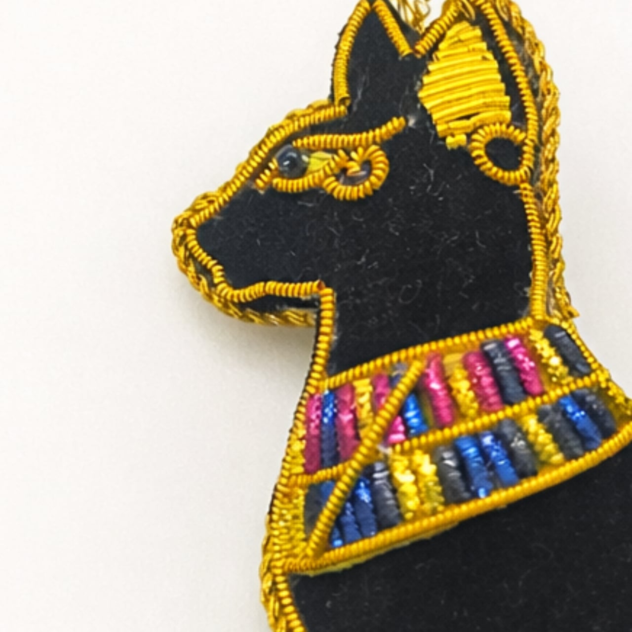 【COTTAGE】ザリ刺繍 アニマル バッグチャーム／キーホルダー｜バステト