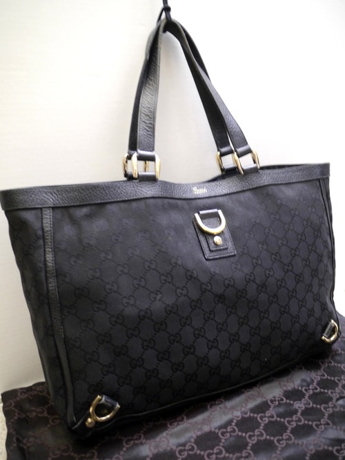美品14万◆GUCCI グッチ アビー GGライン A4対応 ビジネス可 男女可 スタッズ キャンバスxレザー トート バッグ 黒◆ 通勤通学にも大活躍♪