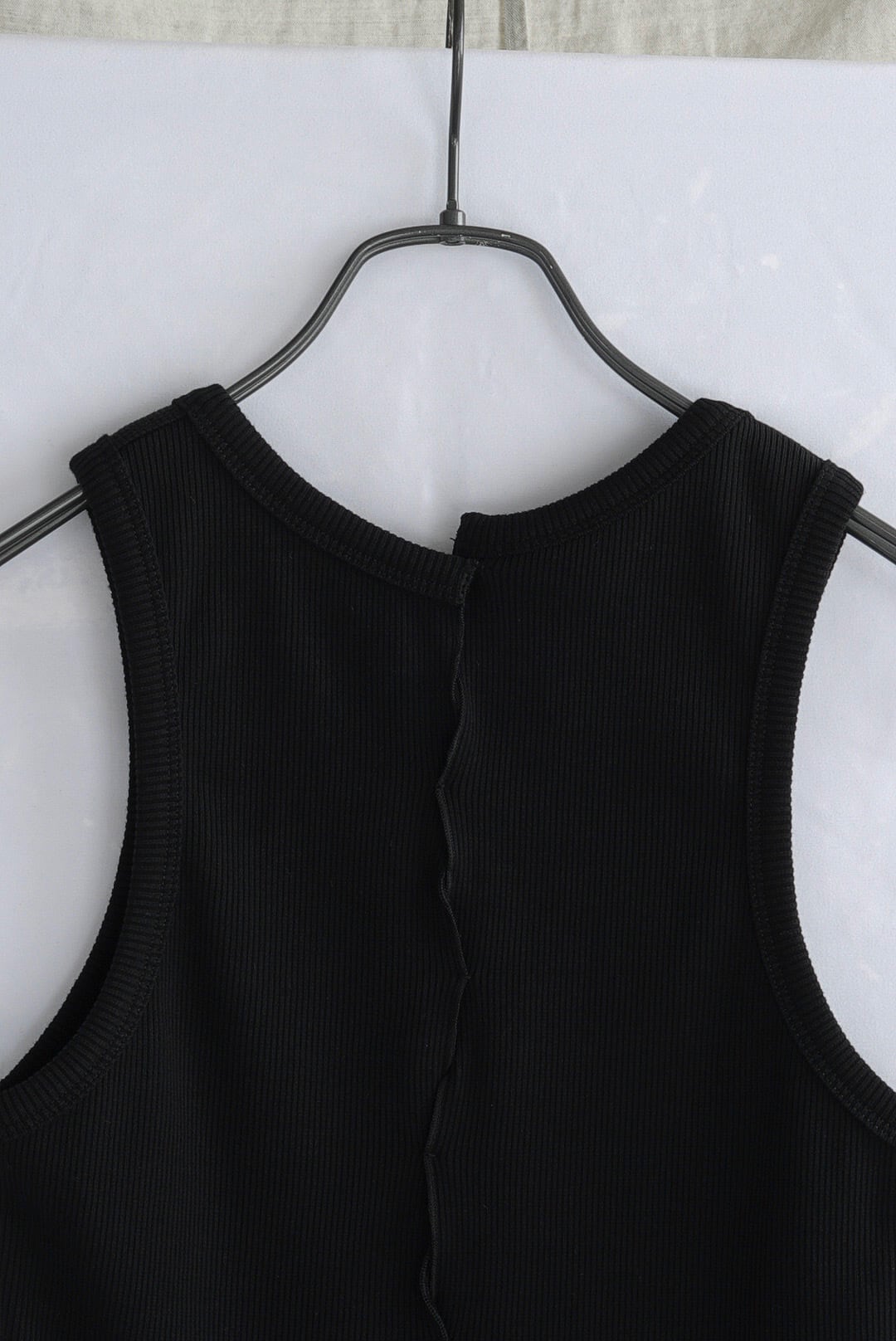 CHRISTINA SEEWALD - DRAPE TOP, BASICS / BLACK | Brownie