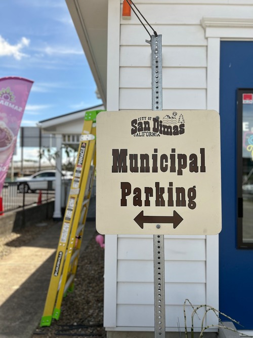 Municipal Parking　アメリカンロードサイン　トラフィックサイン　道路標識