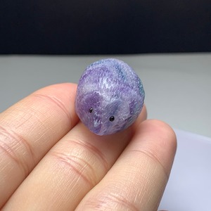 17.可愛い色合い☆フローライト ハリネズミ