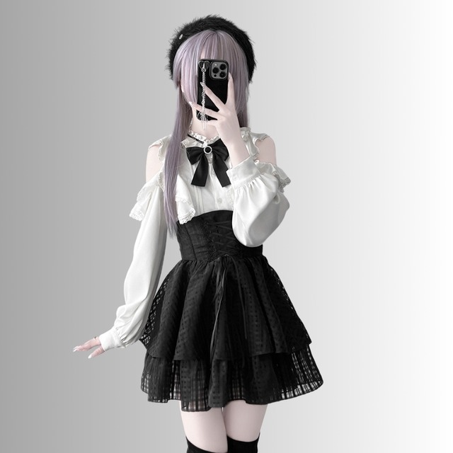 SEASONZ 地雷系 セミロリ 甘辛MIX ブラウス オープンショルダー かわいい