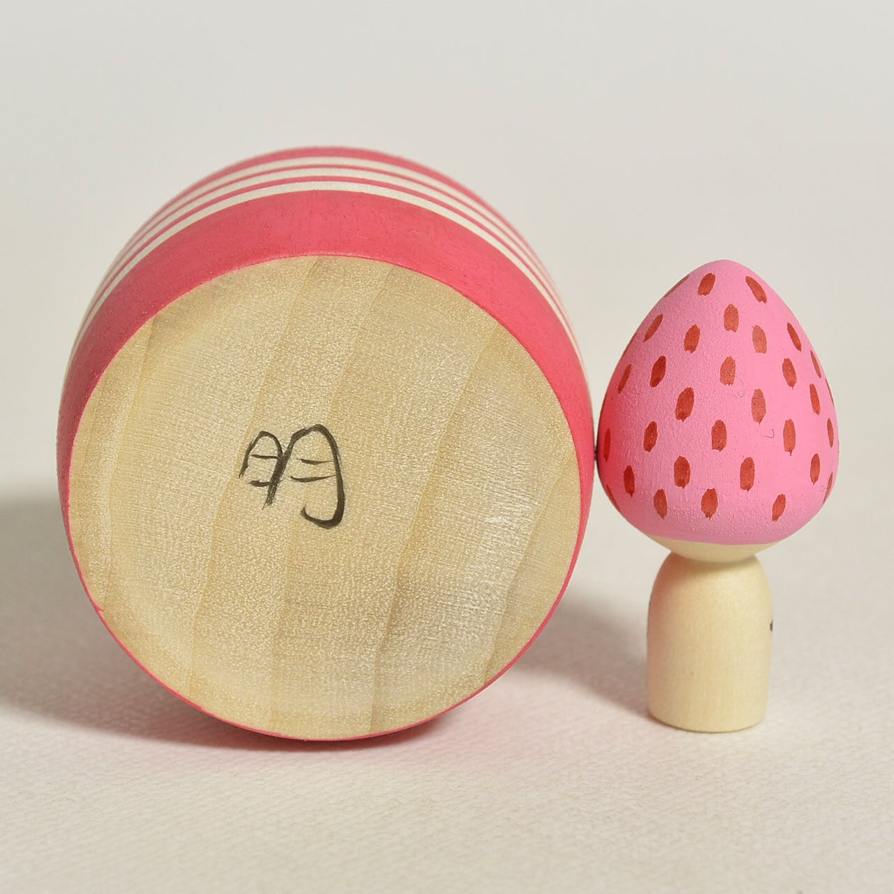 いちごケーキちゃんえじここけし 約1.5寸 約4.5cm 鈴木明 工人（作並系