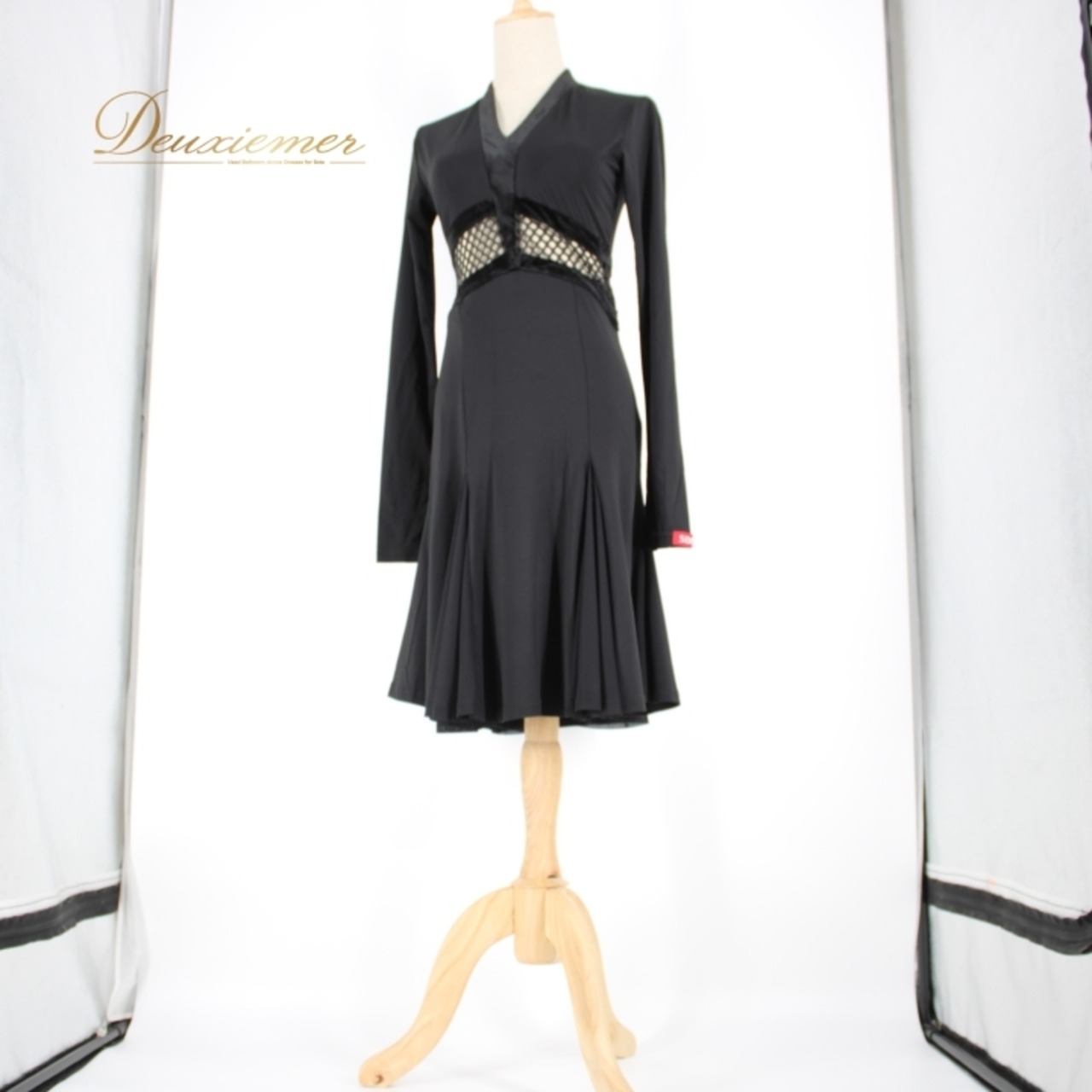 社交ダンス 衣装 ラテン ドレス ワンピース レッスンウェア パーティ衣装 SBAFEE 黒 ブラック 長袖 無地 シンプル 透け感 レース エレガント スポーツウェア パフォーマンス衣装 おしゃれ ヴィンテージ モダン 女性用 ダンスウェア 柔らかい 快適 伸縮性あり カジュアル 舞台衣装 コスチューム セクシー シンプルデザイン 体型カバー ブラック系