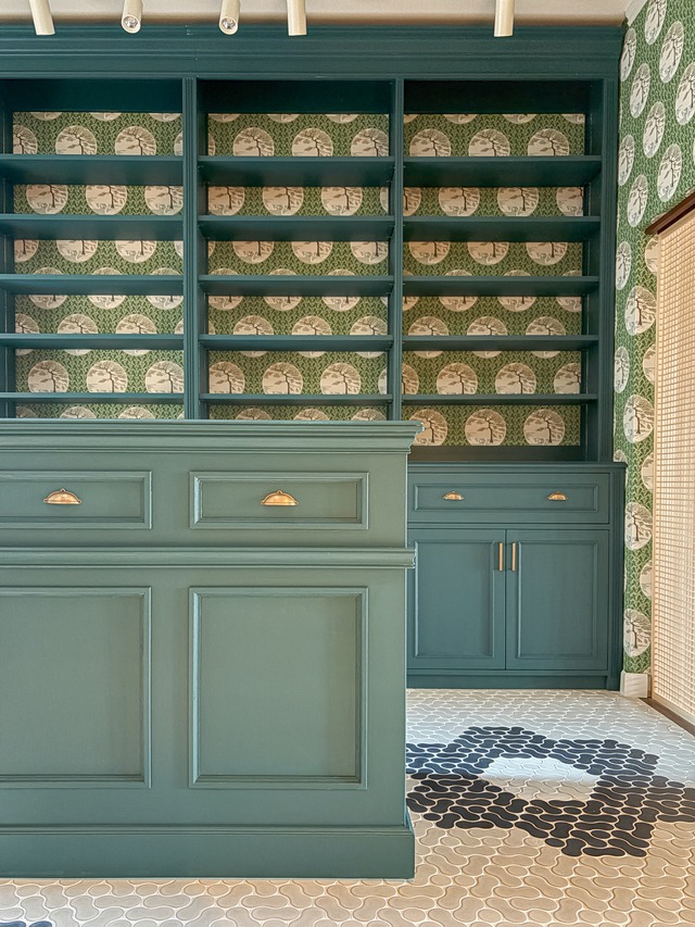 オーダーメイド壁面収納家具キャビネット&オープンシェルフ (海外インテリア・店舗什器)W3400✕H2650