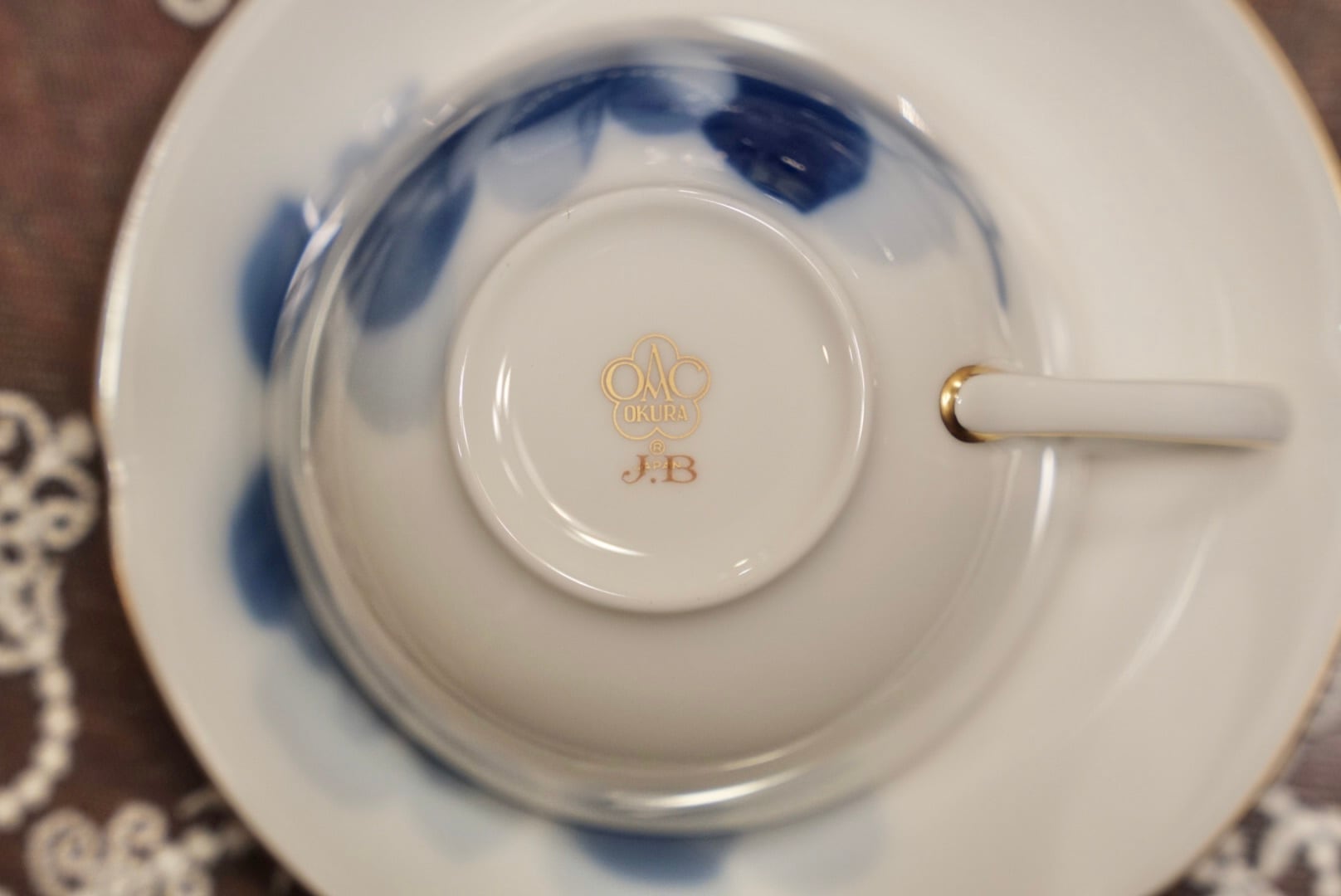 【OKURA】大倉陶園 ブルーローズ カップ＆ソーサー×2 磁器 _ 食器 B 【大倉陶園】OKURA ブルーローズ カップ＆ソーサー | GARDEN IN THE