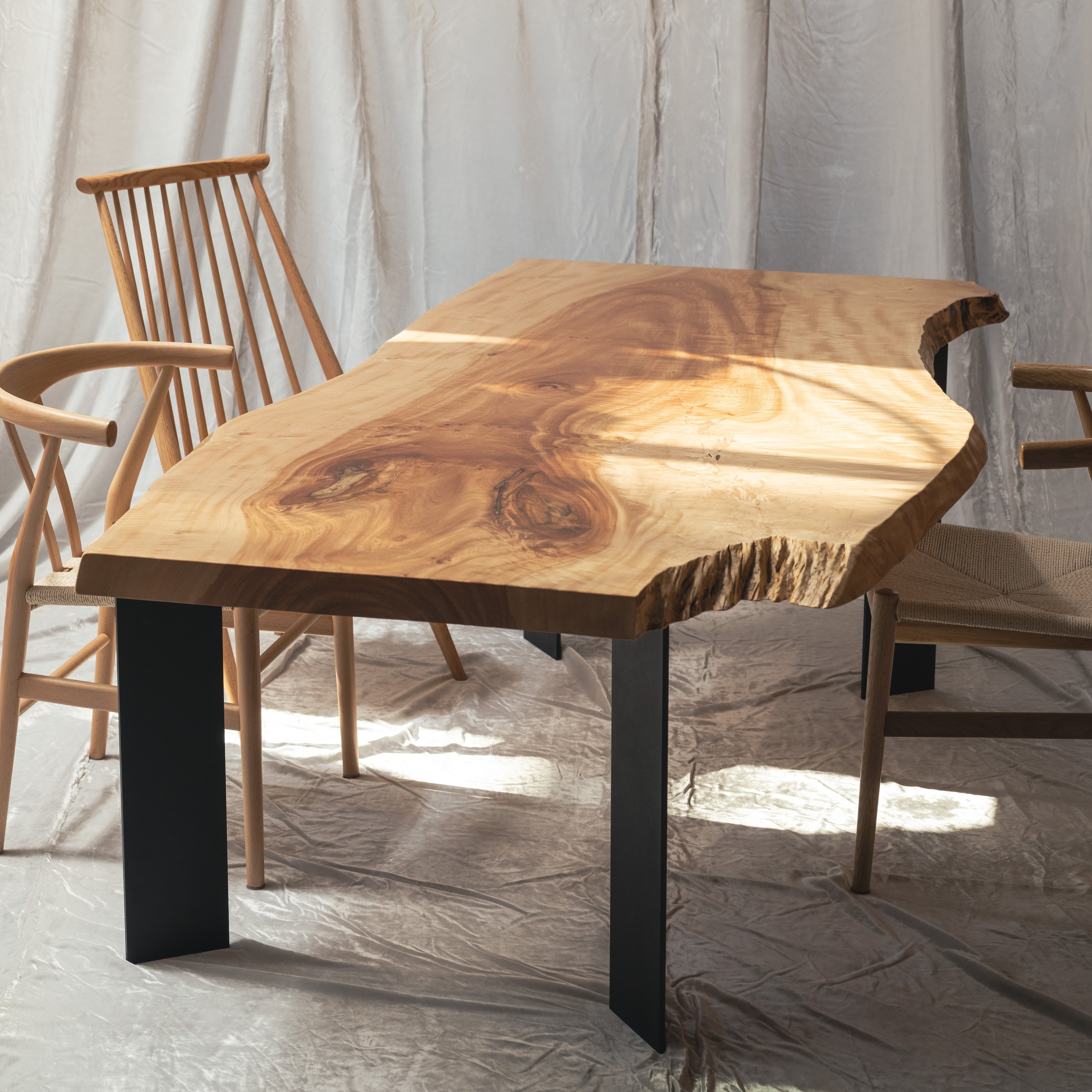 Premium】栃（トチ）_2100×710-1020-880×58_青山店_テーブル天板/一枚