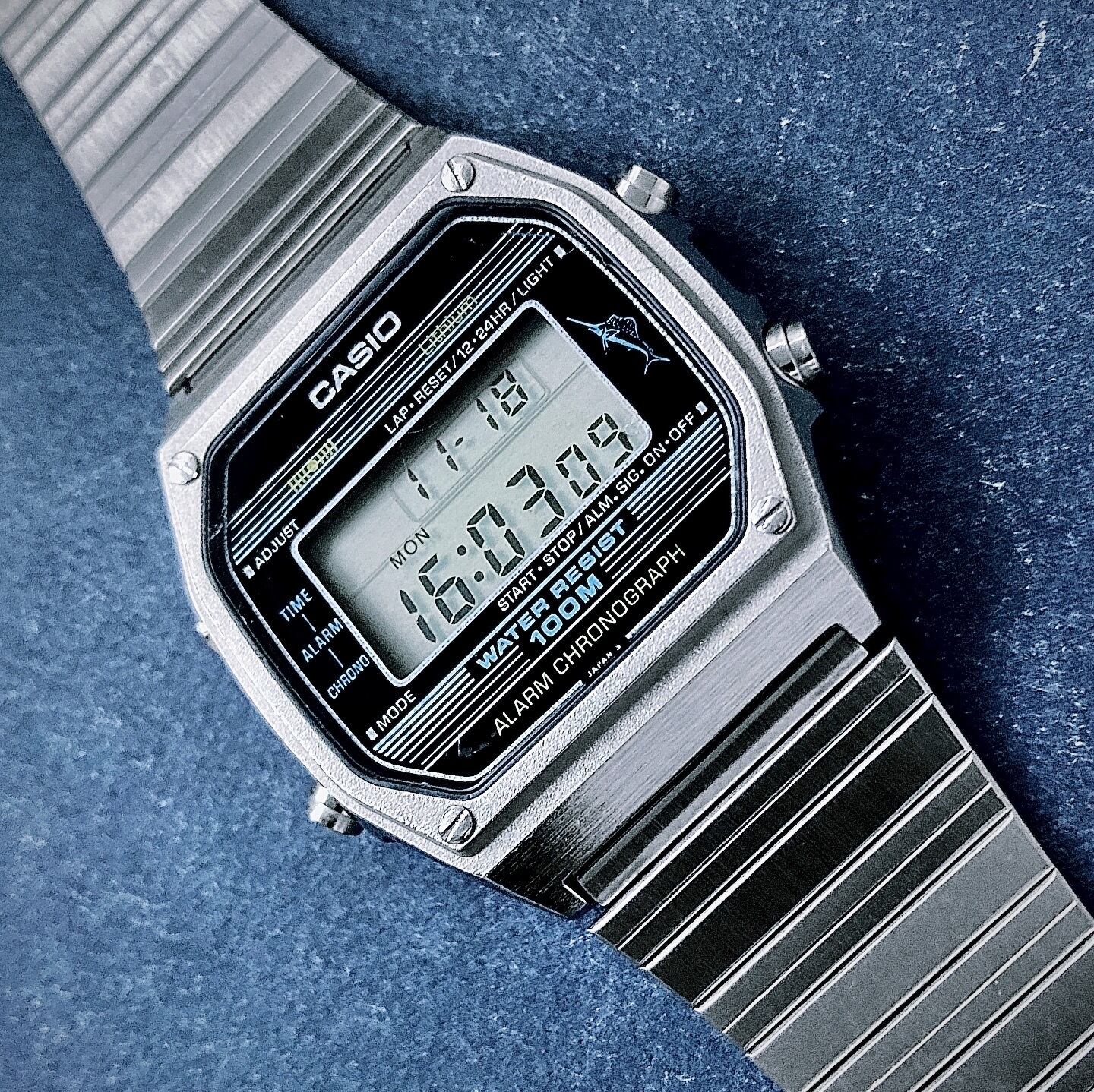 CASIOカシオ W-350 CASIO - W-350 - Marlin - Vintage Digital Watch - Digital-Watch.com