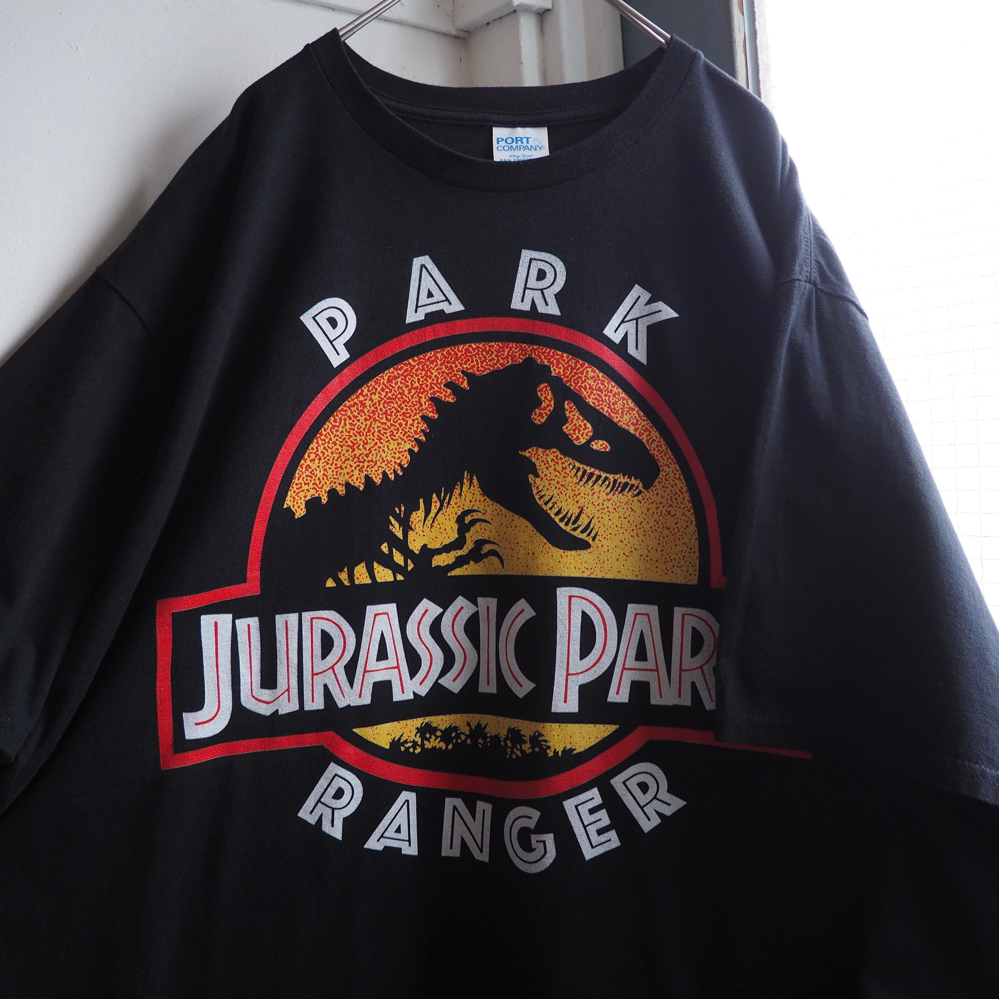” JURASSIC PARK ” Movie printed Over silhouette Black Tee