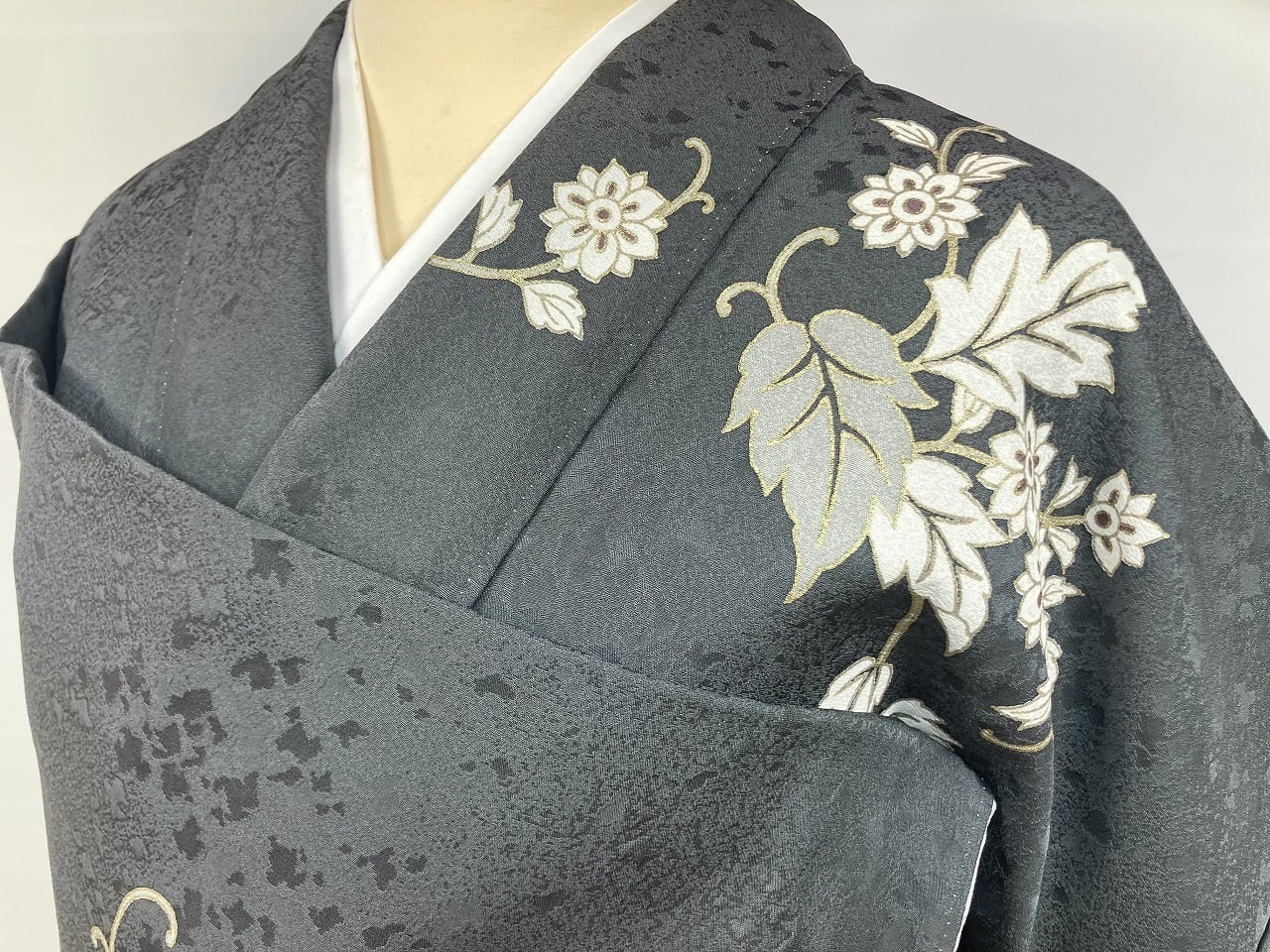 京友禅振袖・紫色・金駒刺繍┃伝統古典菊京屋 京友禅 金駒刺繍 トール 