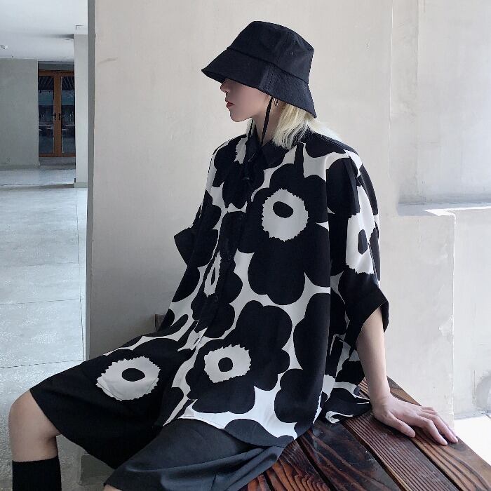 ダークサマールーズシャツ ブラックホワイトレディーススタンダードカジュアルトップス レトロ 夏物 ケッペル86138868576
