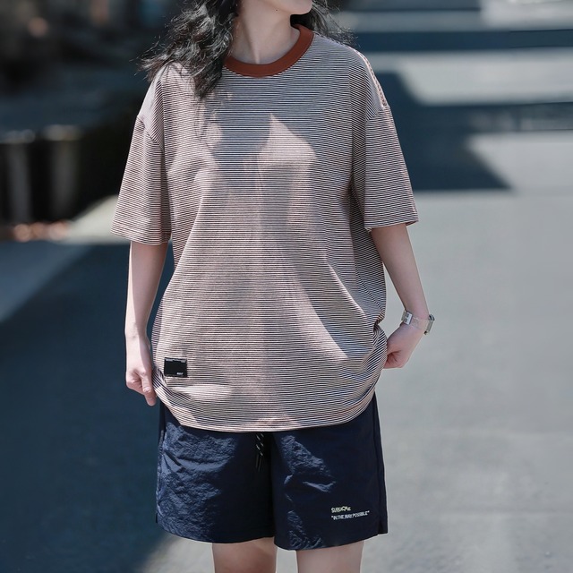 オーバーサイズピンボーダークルーネックTシャツ　A02310