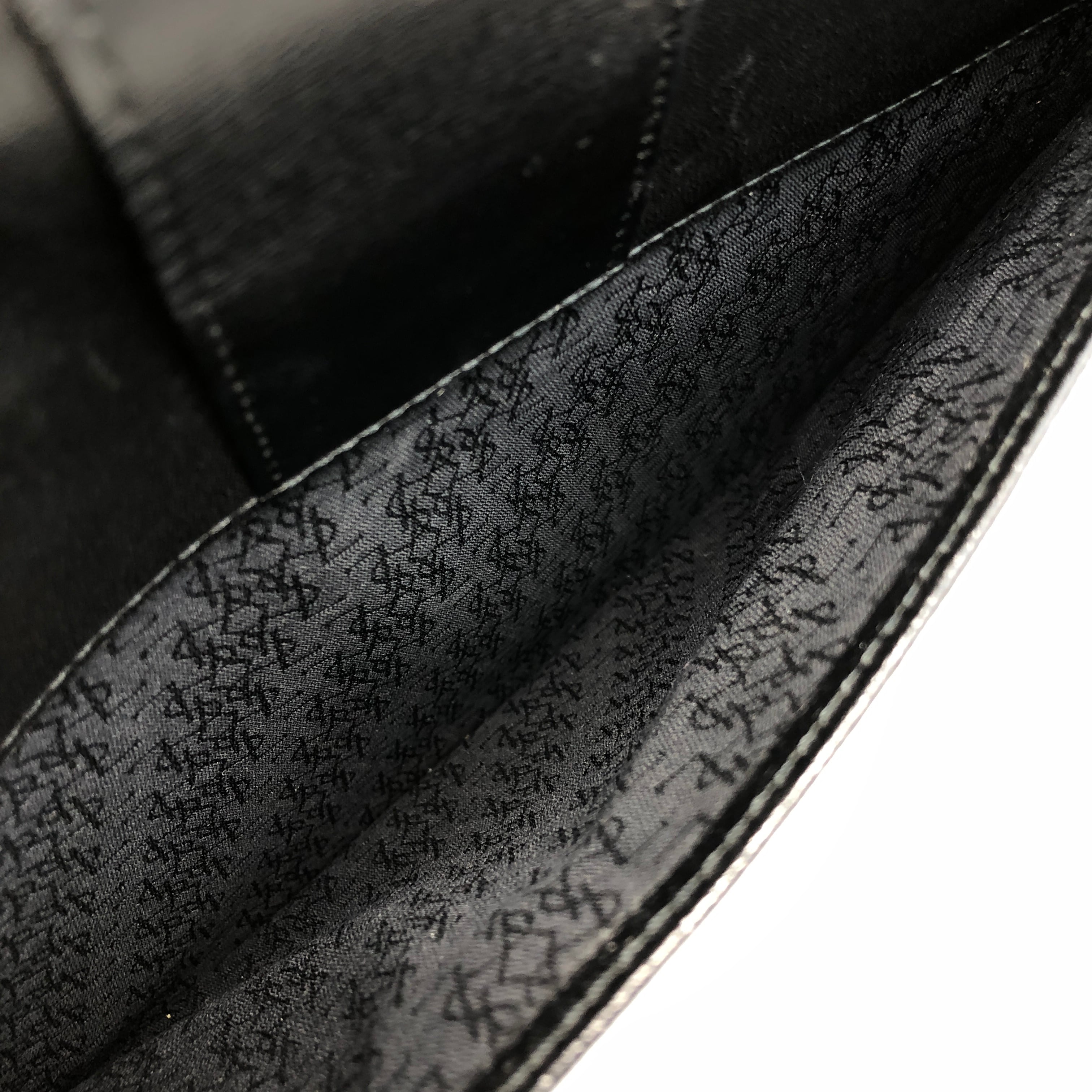 Yves Saint Laurent イヴ・サンローラン ショルダーバッグ ブラック