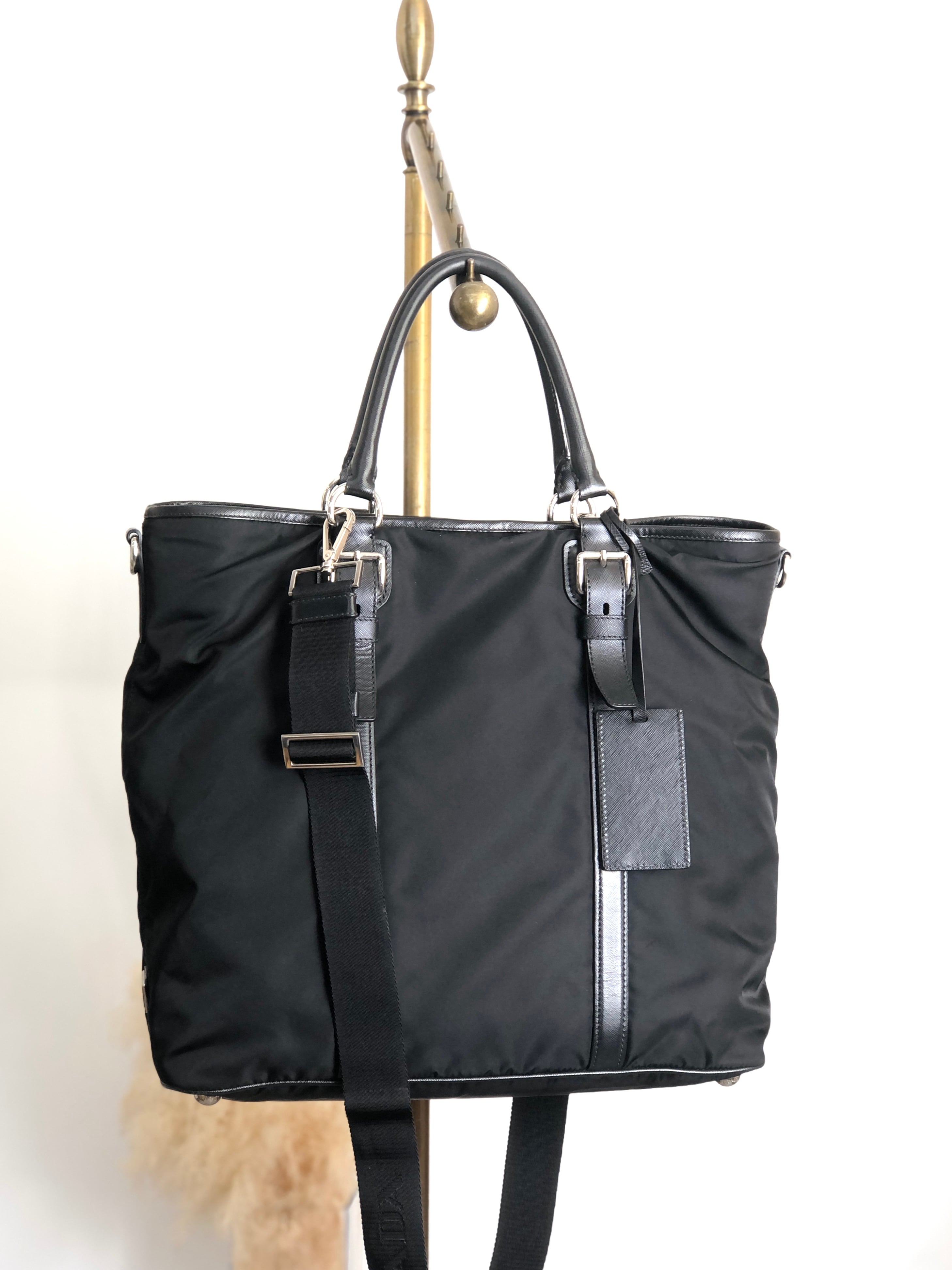 PRADA プラダ トートバッグ ブラック トライアングルロゴ レザー