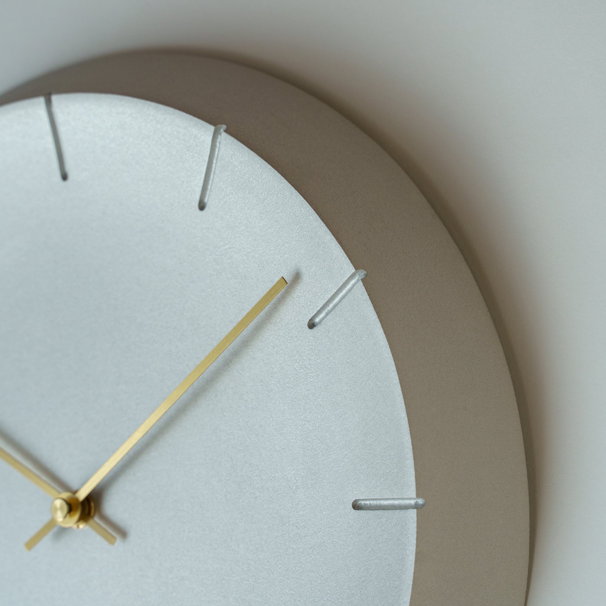 crater clock line 300 – brass hands | HONOR