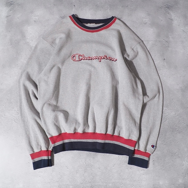 Champion Bi color × Logo embbossed vintage sweat shirt