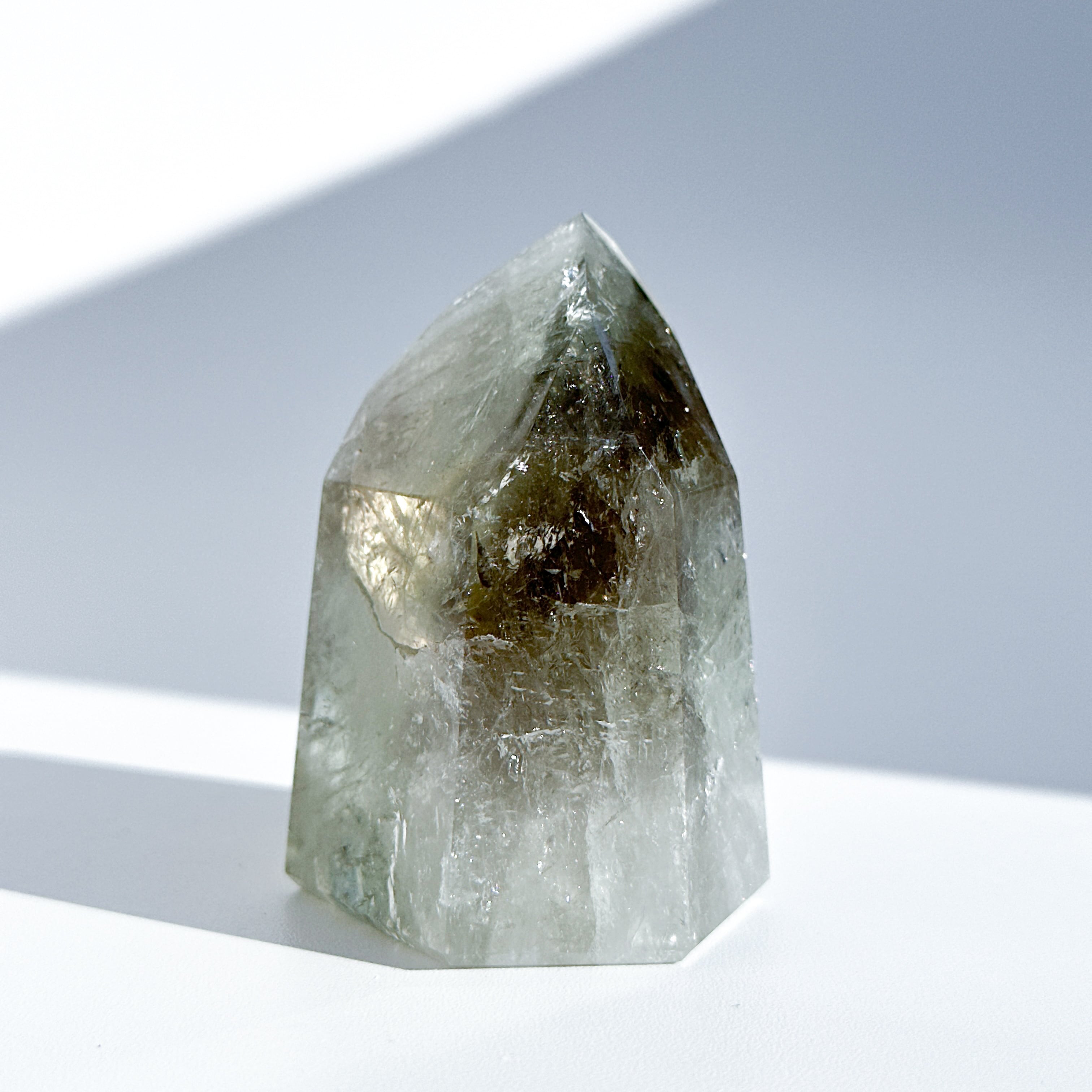 非加熱◎バイーア産グリーンアメジスト タワー15◇Green Amethyst