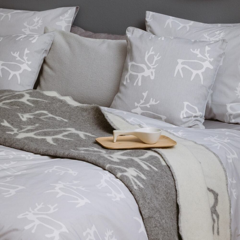 PENTIK】Saaga Blanket（サーガ ブランケット） グレー 130x170 cm