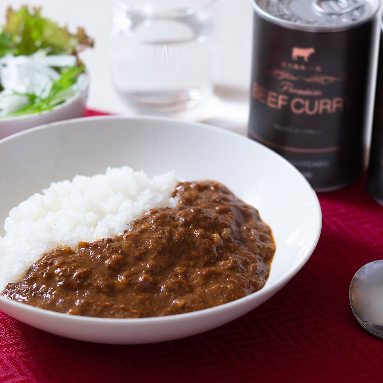 【送料無料】高級ビーフカレー缶詰化粧箱入り3缶【6人前】