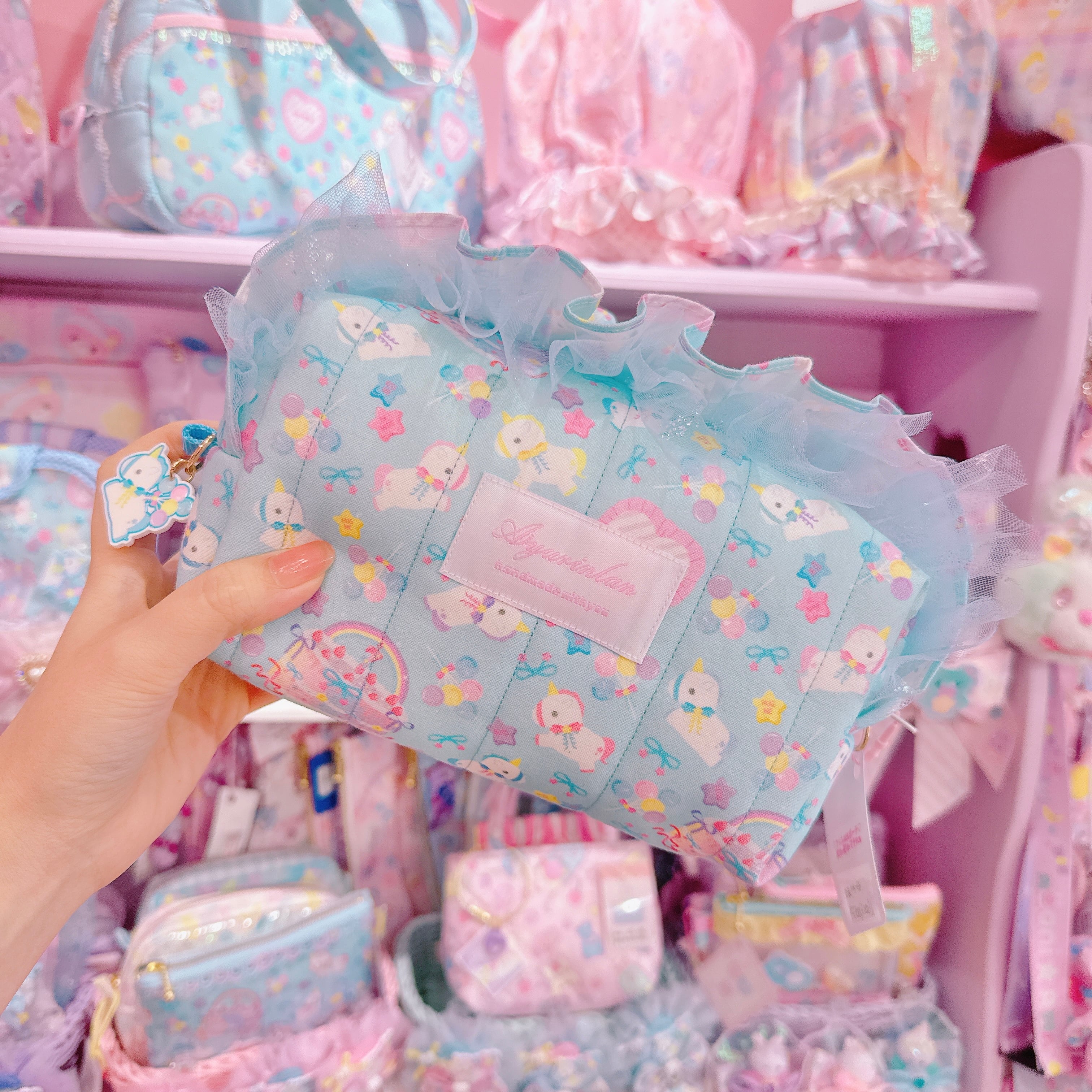 【D8】79-11フリルBOXポーチ