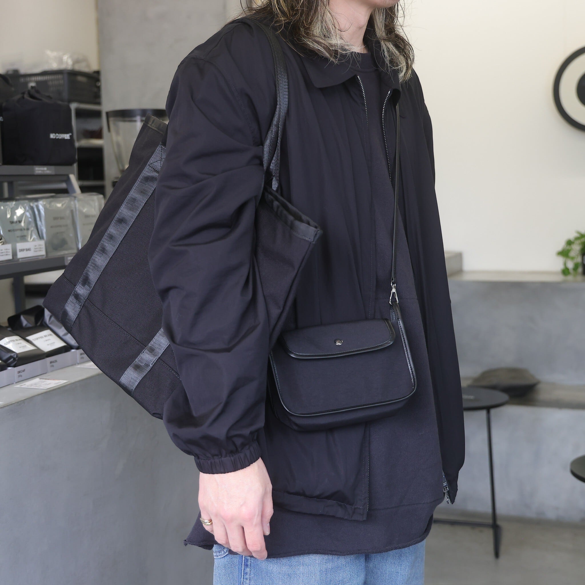 NO COFFEE MEDIUM SHOULDER BAG | NO COFFEE