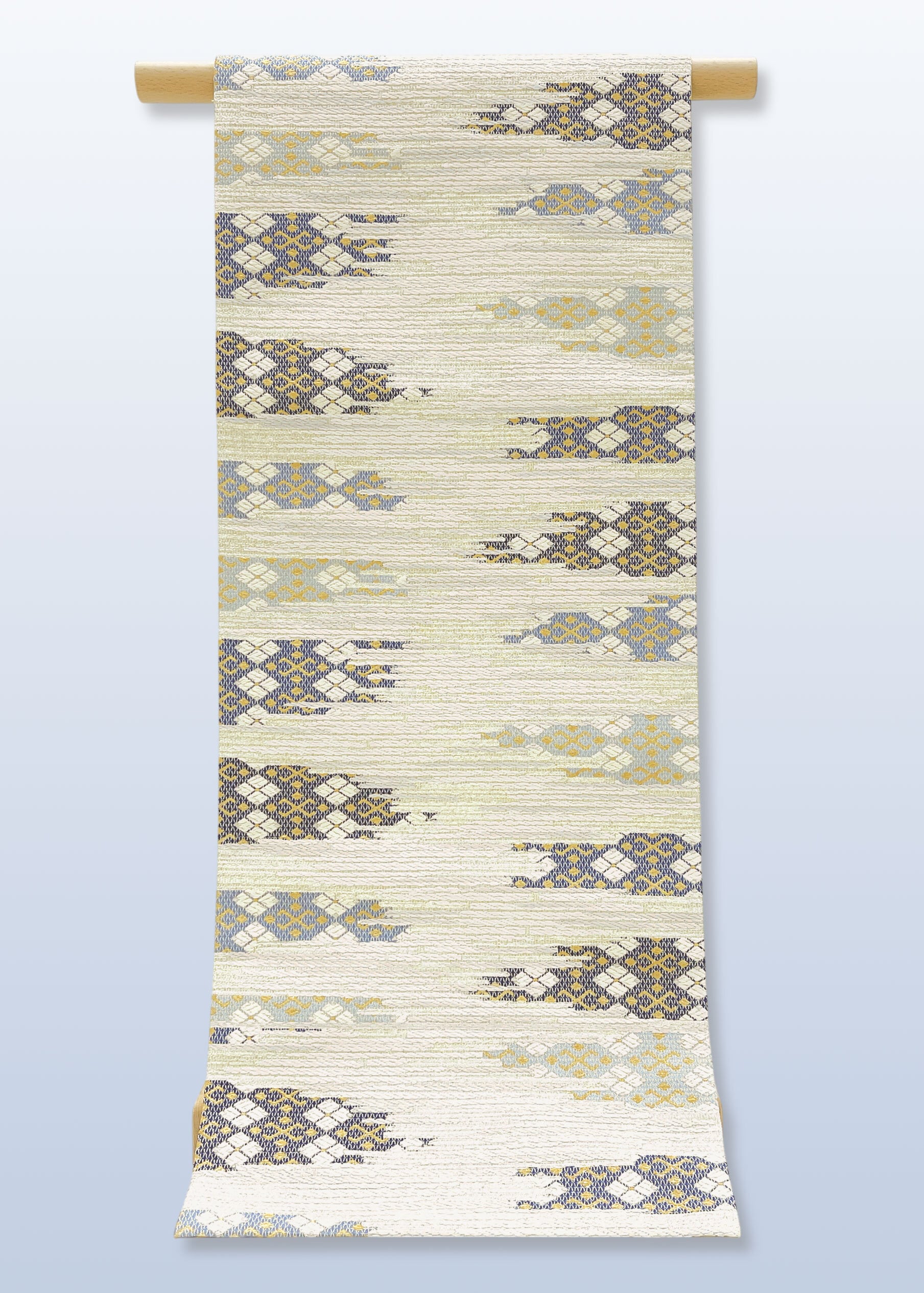 (袋帯)クリーム地霞四つ菱文 LUOW−045(リユース品)