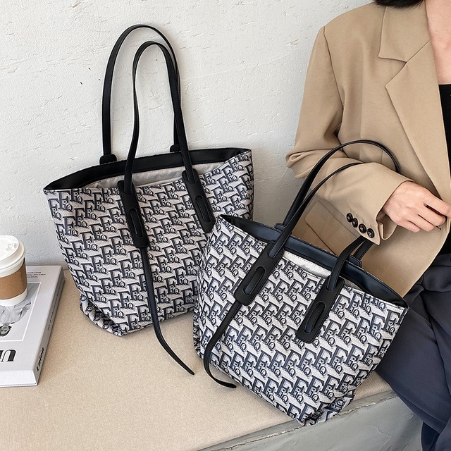 秋冬大容量バッグレディースバッグ2020人気の新しい流行のファッションオールマッチショルダーバッグネットレッドポータブルトートバッグ Tiancai_Wing_Bag3922442584