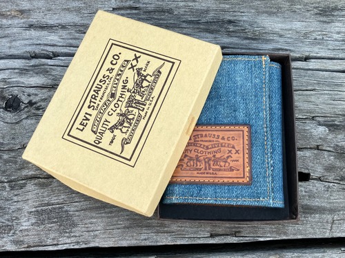 70s LEVI’S DENIM WALLET DEADSTOCK