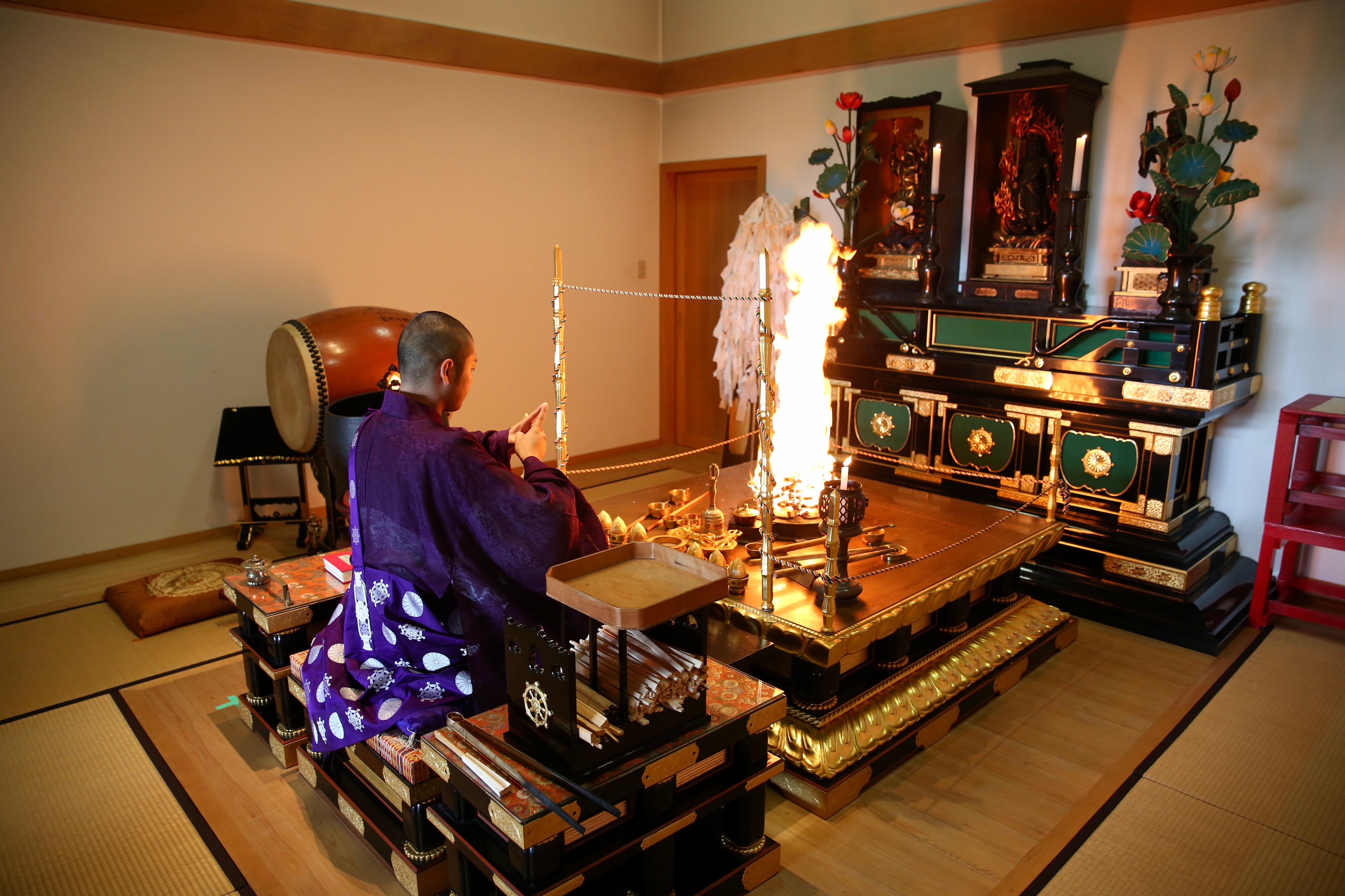 護摩木受け付け【ご祈祷・お祓い・祈願・供養】毎週日曜・毎月28日13時