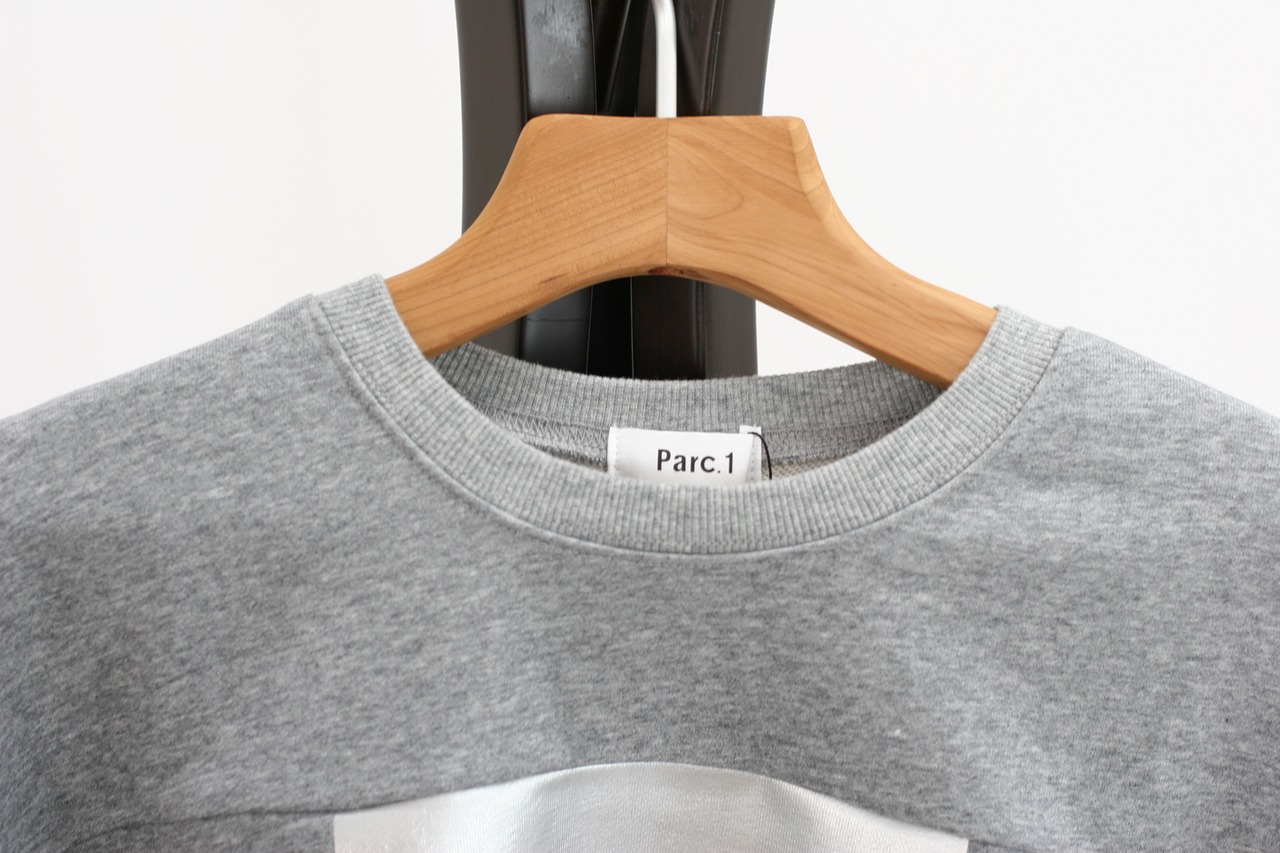 【Parc.1】Foil printed dolman TOPS（107-076328）