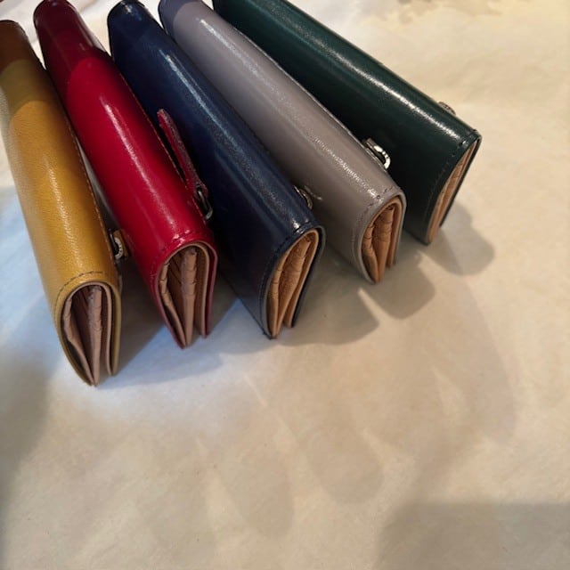 B.stuff 新色入荷!ミニマム三つ折りお財布