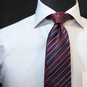 クレリックタイ|結び目で変化する日本製シルクネクタイ