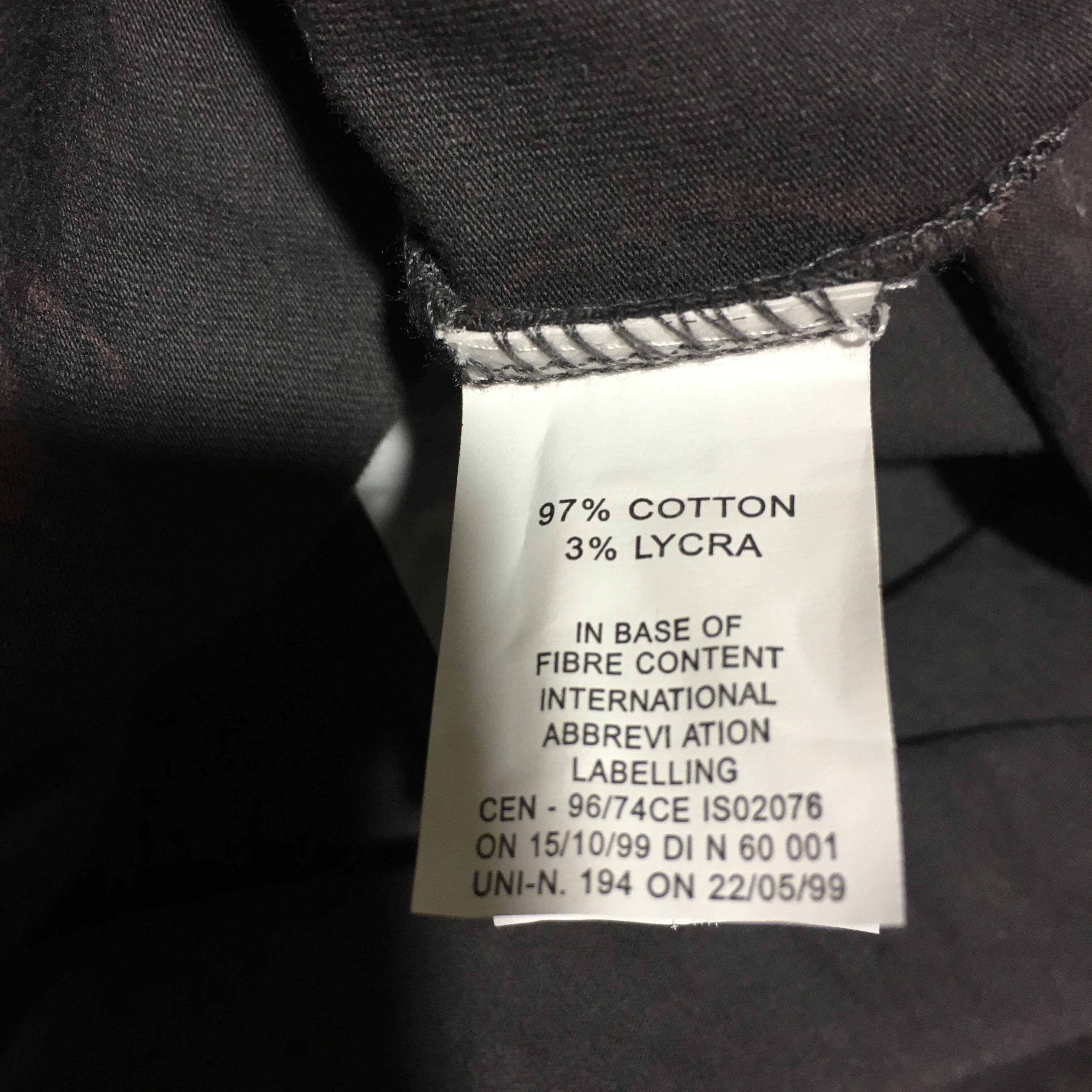 イタリー製OLYOメンズTシャツM寸半袖　新品未使用品　細身ジャスト
