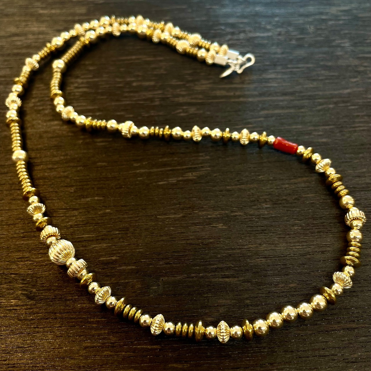 ブライト（Bright）ネックレス（Wave S Hematite All Gold）血赤珊瑚 60cm - 2