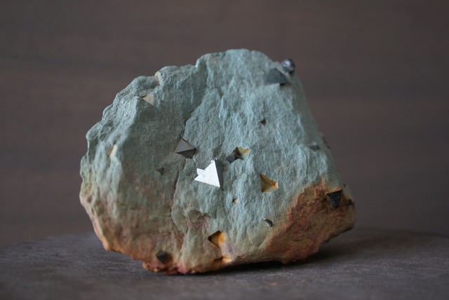 ブラジル ミナスジェライス産マグネタイト/クローライト Magnetite/Chlorite 1184