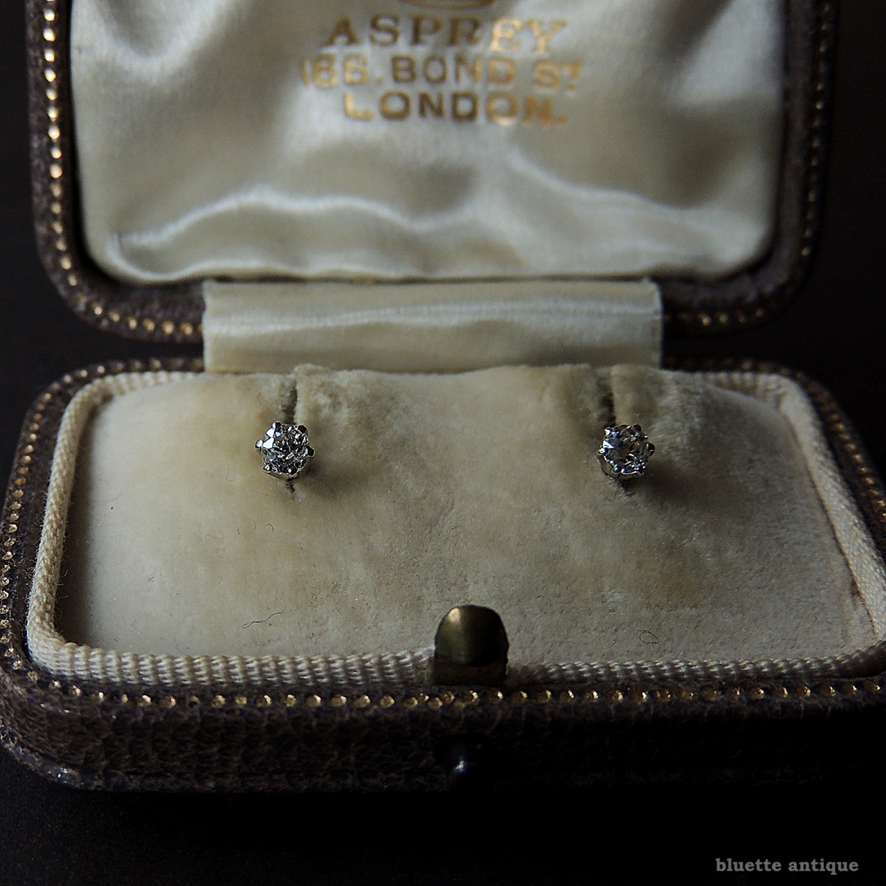 アンティークジュエリー 9ctゴールド 天然ダイヤモンド ピアス(ソーティングメモ付)