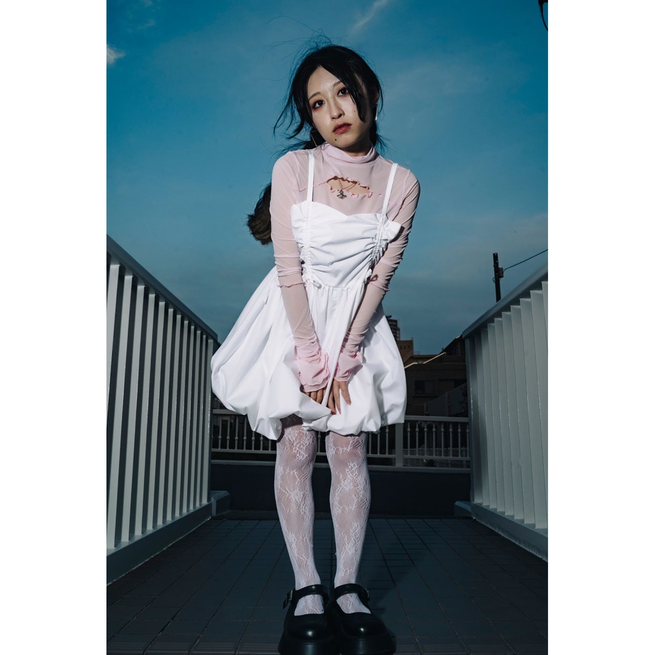 Shirring Tuck Balloon Mini Onepiece | LITZY 公式オンラインストア