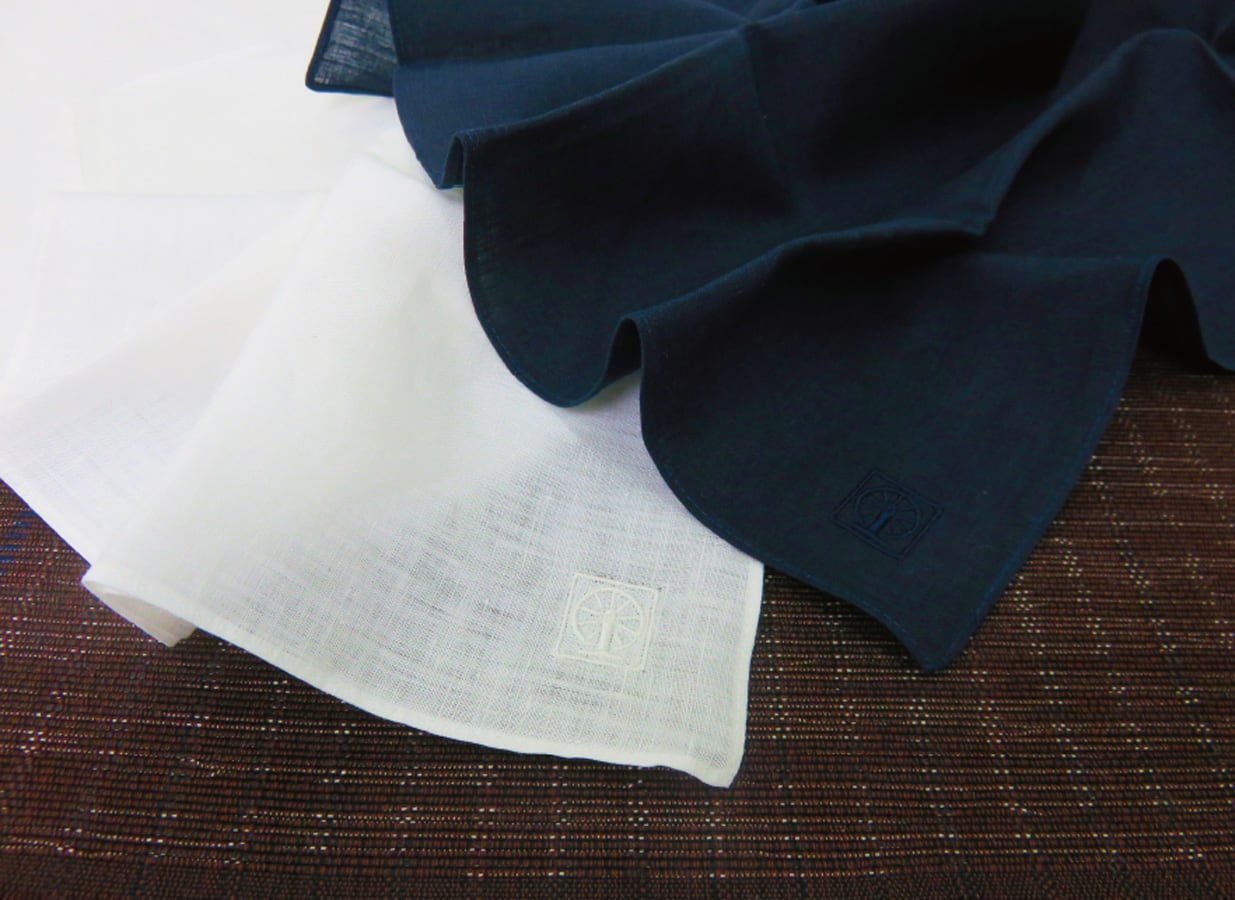 リネンハンカチーフ 糸ぐるま刺繍入り [MINSAH]【ネコポス便可