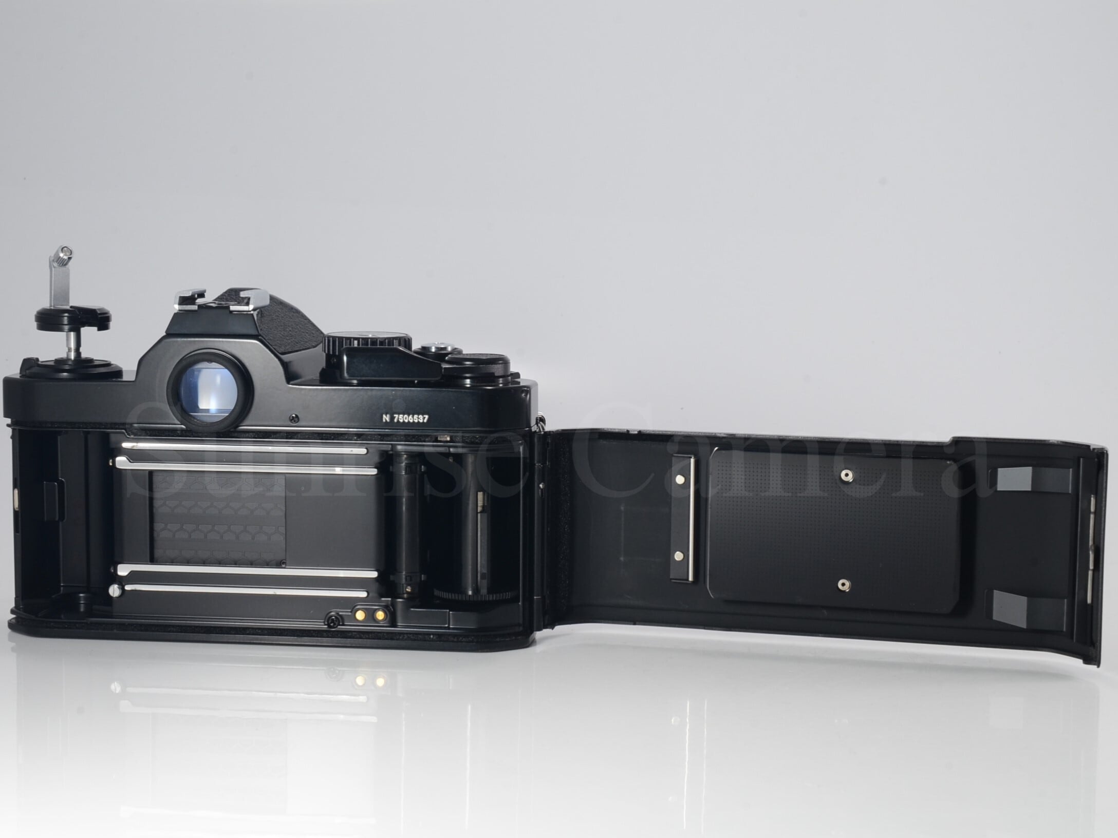 Nikon New FM2 ブラックボディ 前期型 説明書・元箱付 ニコン (61194