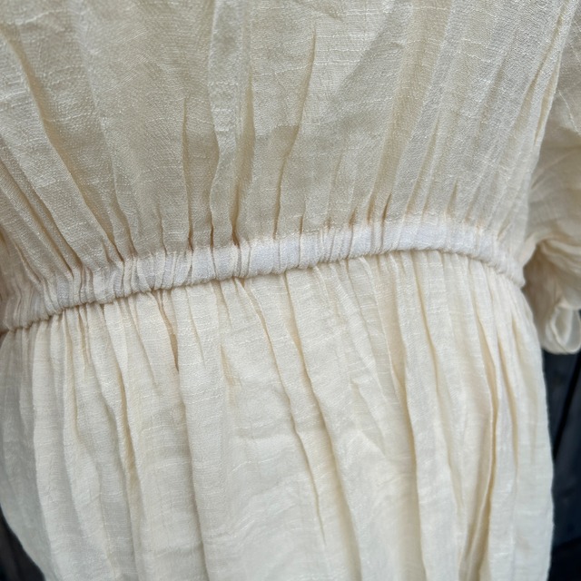 ゆったりレースポンチョ