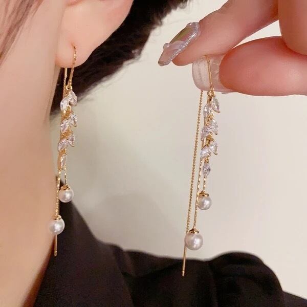 金アレ対応 リーフビジュー&パールスウィングピアス(0982)